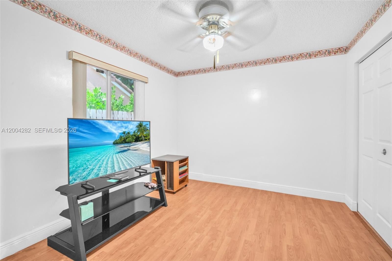 Real estate property located at 1600 Salerno Cir, Broward, Sectors 3 & 4 Boundary Pl, Weston, FL