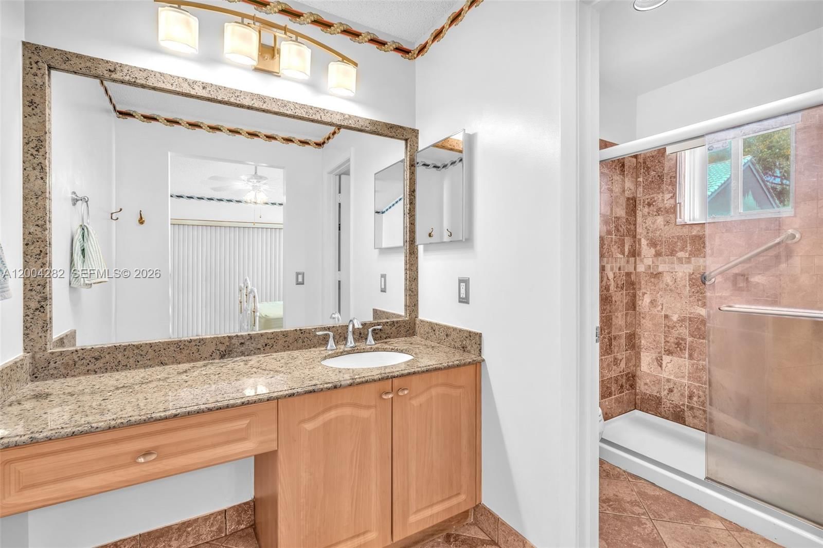 Real estate property located at 1600 Salerno Cir, Broward, Sectors 3 & 4 Boundary Pl, Weston, FL