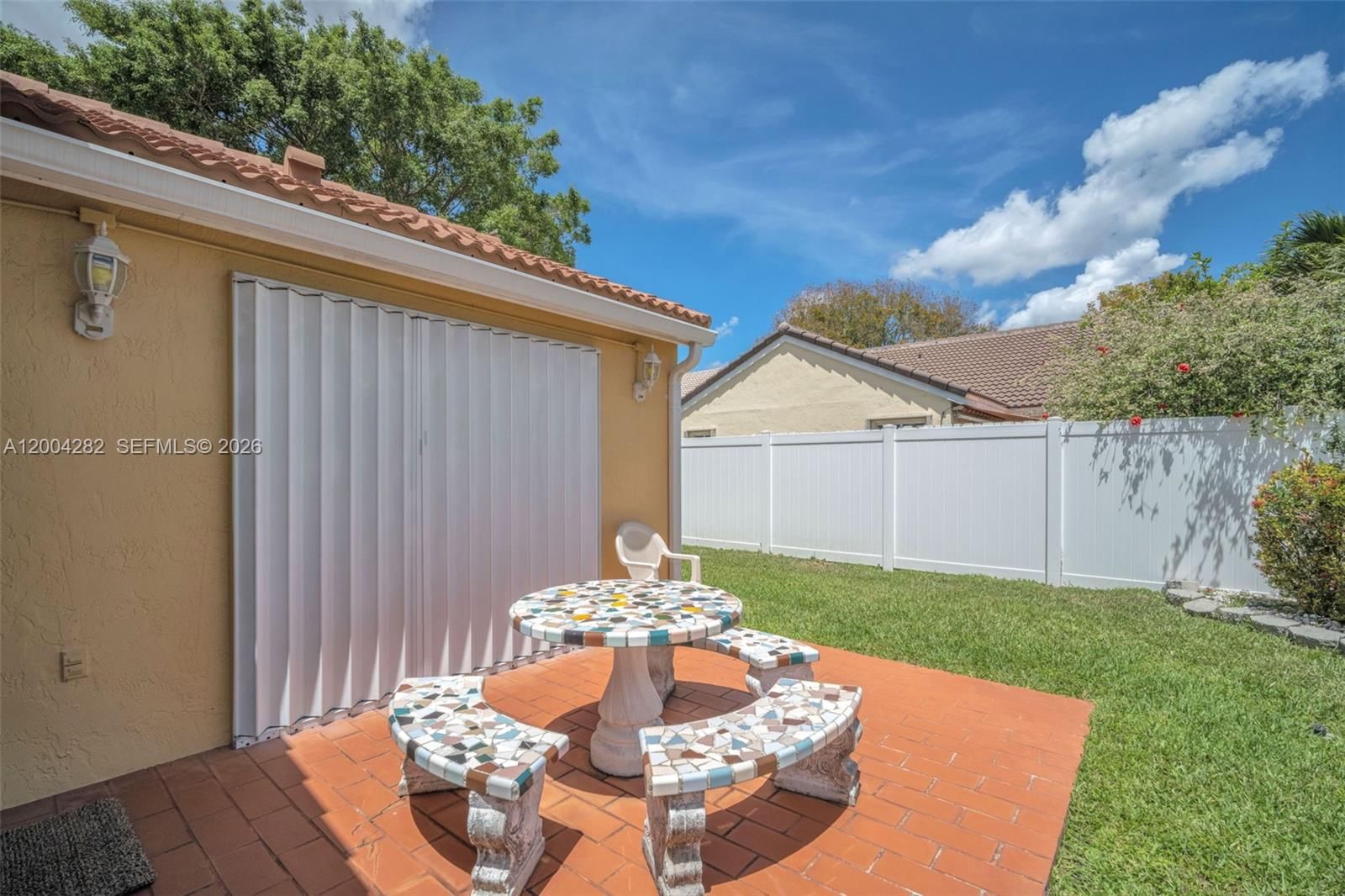 Real estate property located at 1600 Salerno Cir, Broward, Sectors 3 & 4 Boundary Pl, Weston, FL