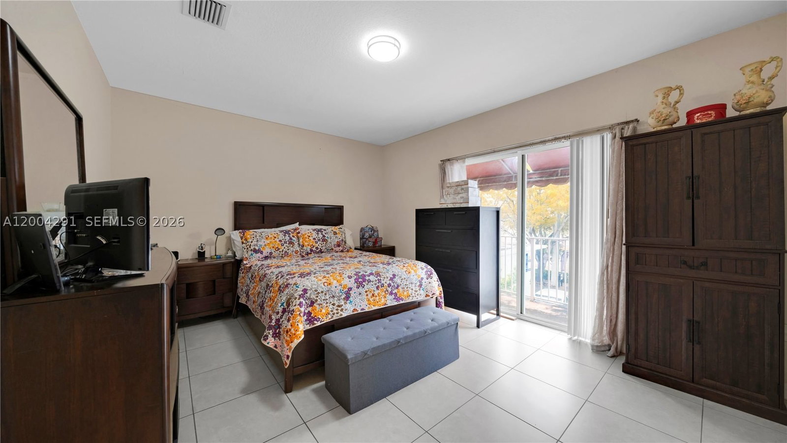 Real estate property located at 120 5th St #2, Miami-dade, Los Portales Phase Iii Co, Hialeah, FL