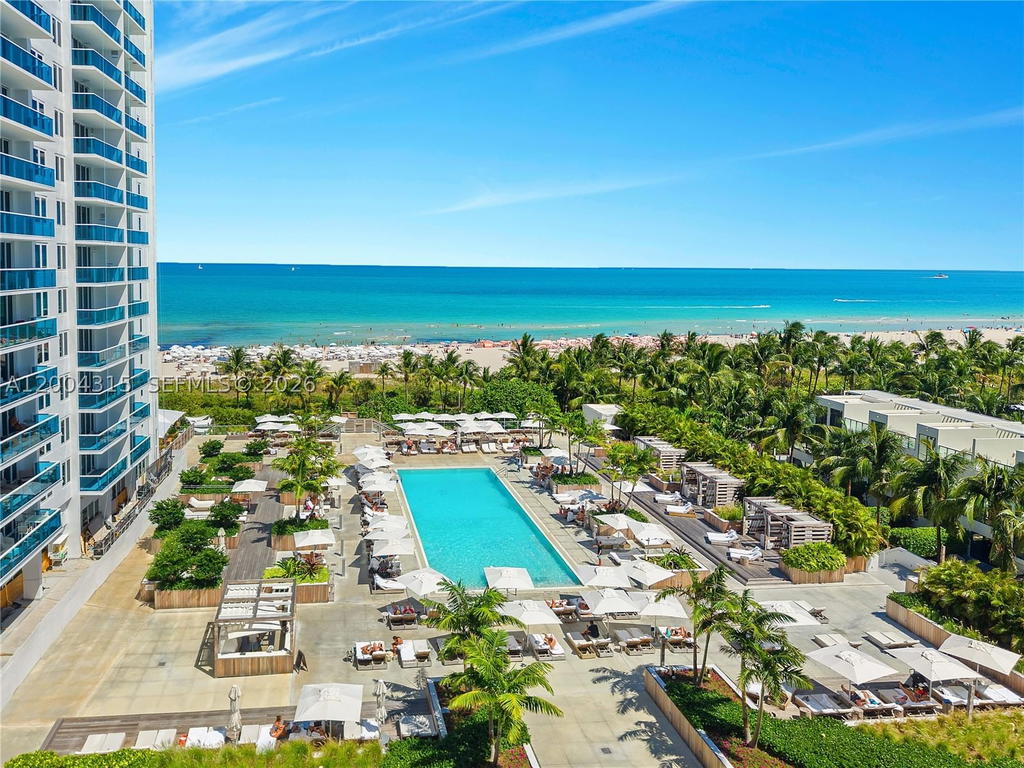 Real estate property located at 2301 Collins Ave #432, Miami-dade, Roney Palace Condo, Miami Beach, FL