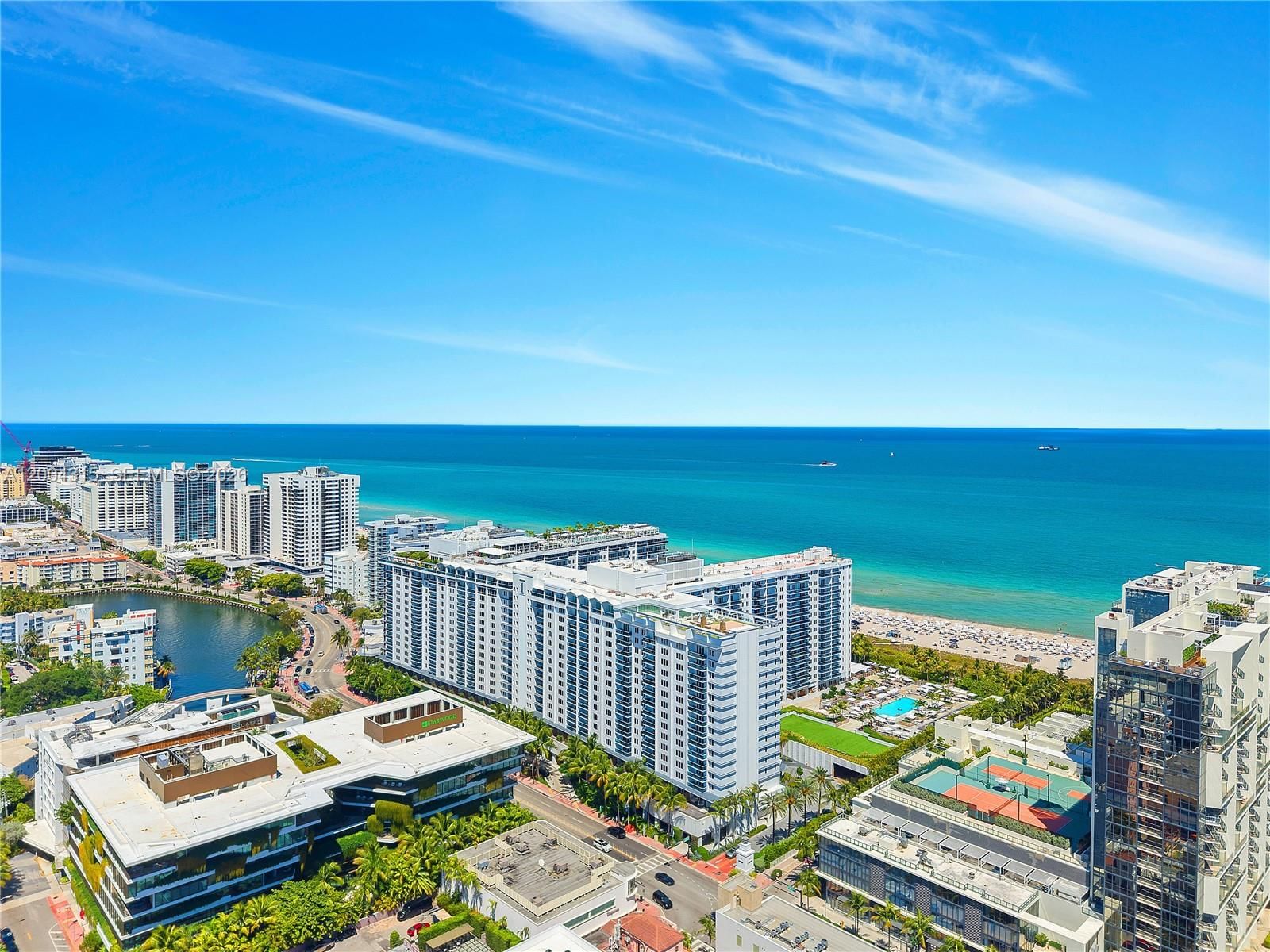 Real estate property located at 2301 Collins Ave #432, Miami-dade, Roney Palace Condo, Miami Beach, FL