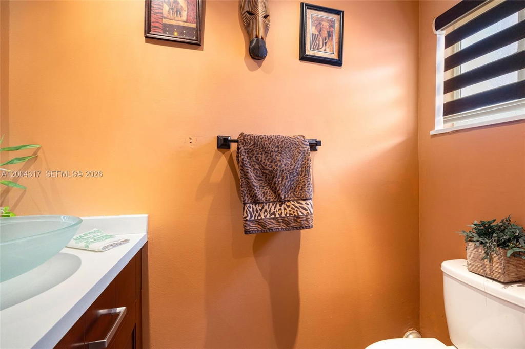 Real estate property located at 8055 8th St #5, Miami-dade, Paradise Villas Condo, Miami, FL