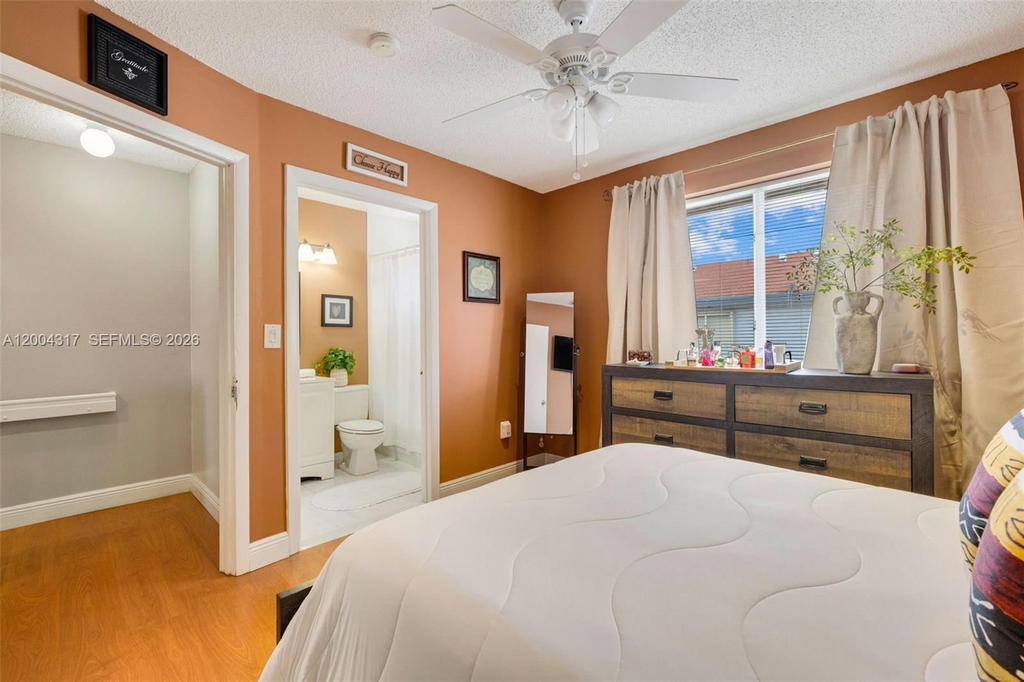 Real estate property located at 8055 8th St #5, Miami-dade, Paradise Villas Condo, Miami, FL