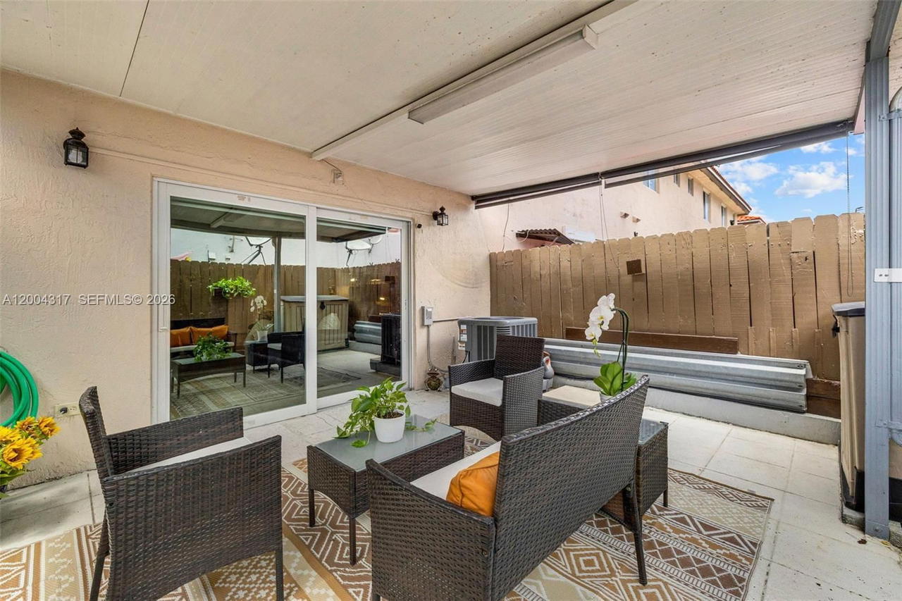 Real estate property located at 8055 8th St #5, Miami-dade, Paradise Villas Condo, Miami, FL