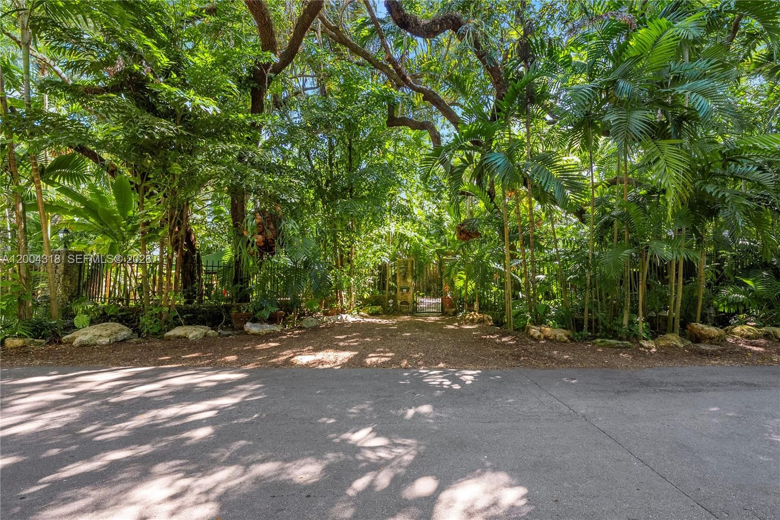 Real estate property located at 3584 Saint Gaudens Rd, Miami-dade, The Moorings Pb 31-52, Miami, FL