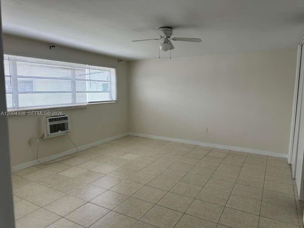 Real estate property located at 11925 19th Dr #8, Miami-dade, Sans Souci Condo, North Miami, FL