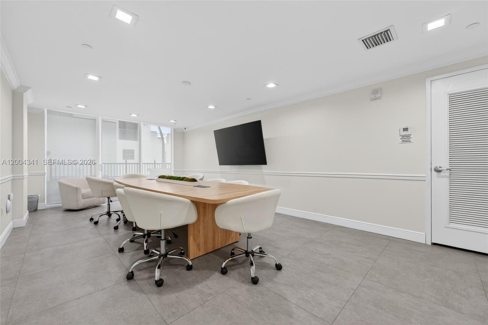 Real estate property located at 4100 Salzedo St #619, Miami-dade, One Village Place Condo, Coral Gables, FL