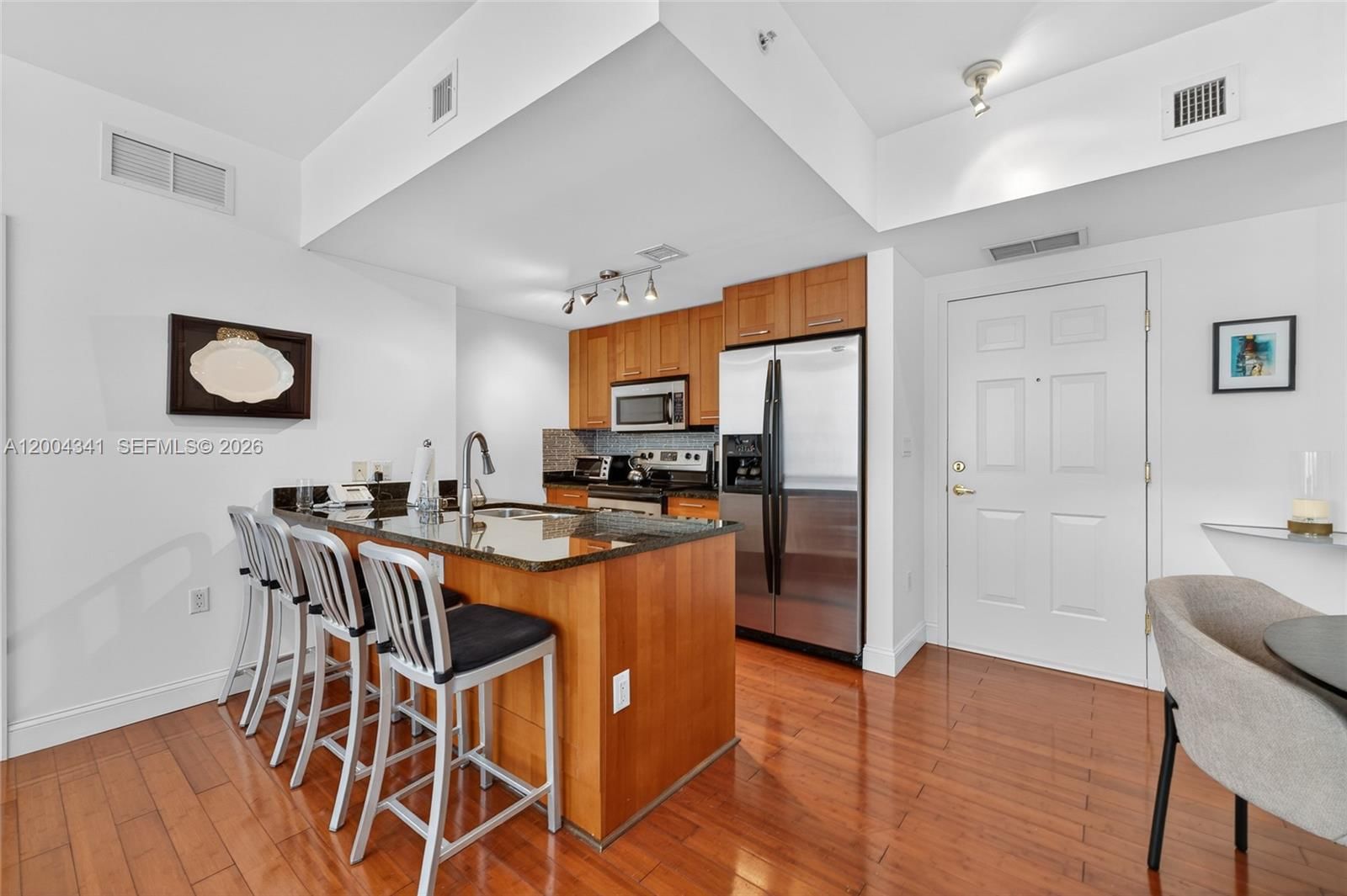Real estate property located at 4100 Salzedo St #619, Miami-dade, One Village Place Condo, Coral Gables, FL