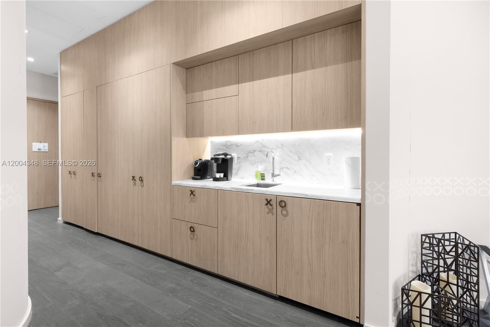 Real estate property located at 801 Miami Ave #709, Miami-dade, 801 Sma Designer Suites C, Miami, FL