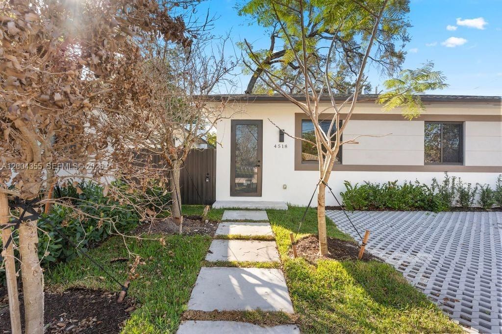 Real estate property located at 4518 4 ST, Miami-dade, Flagler Grove Estates Ext, Miami, FL
