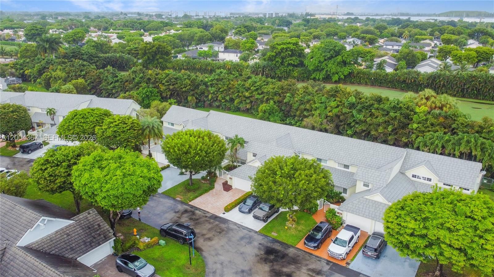 Real estate property located at 9929 49th Ter, Miami-dade, Doral Woods, Doral, FL