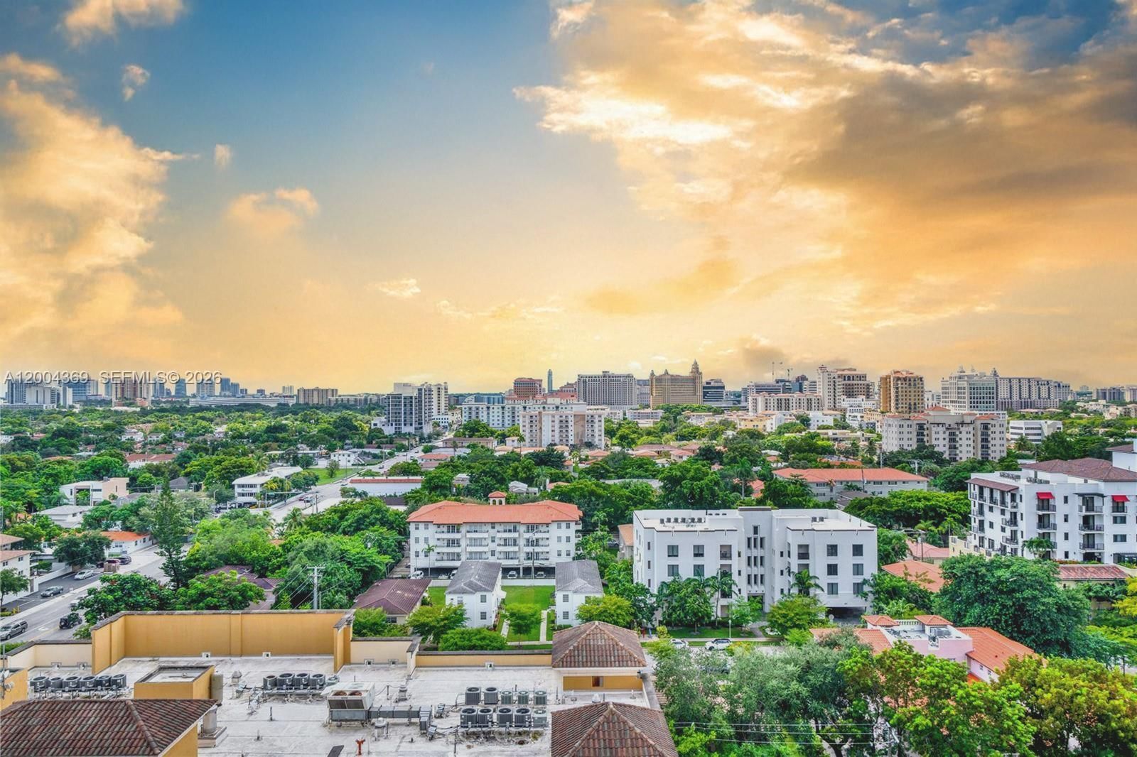 Real estate property located at 888 Douglas Rd #1512, Miami-dade, Puerta De Palmas Condo, Coral Gables, FL