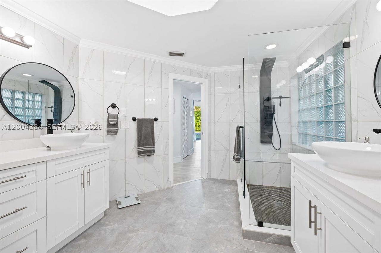 Real estate property located at 765 Bayside Ln, Broward, Orchid Island, Weston, FL