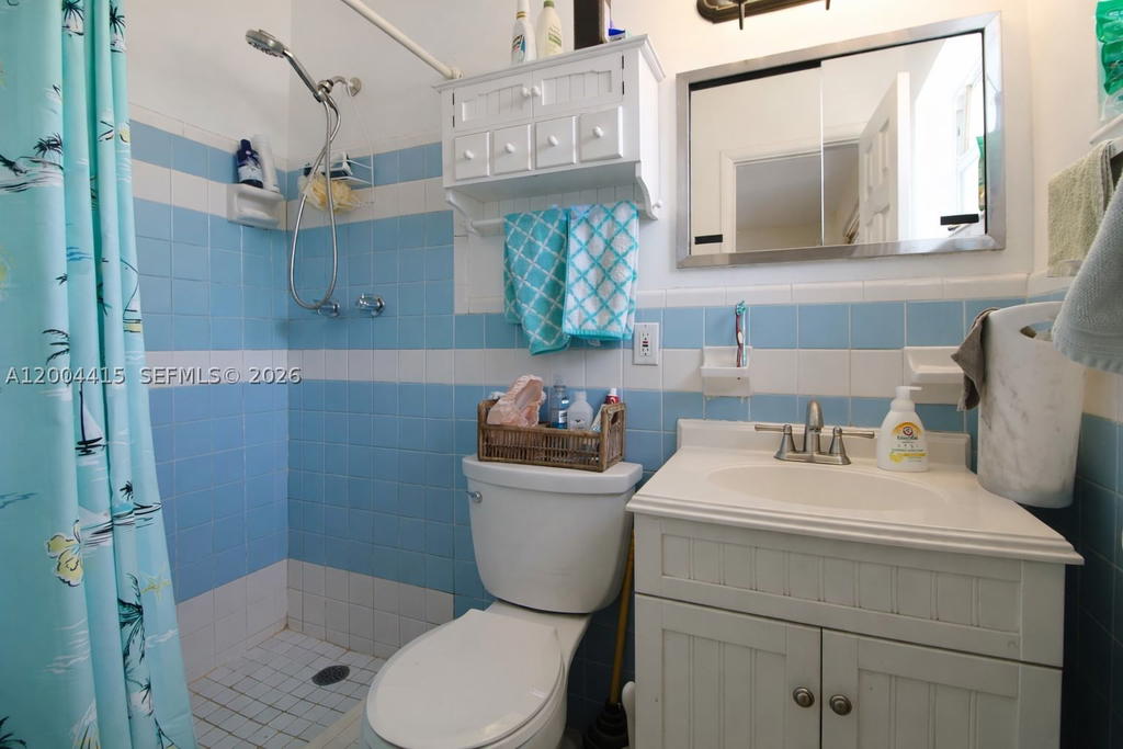 Real estate property located at 2048 27th Ave, Broward, Chula Vista, Fort Lauderdale, FL