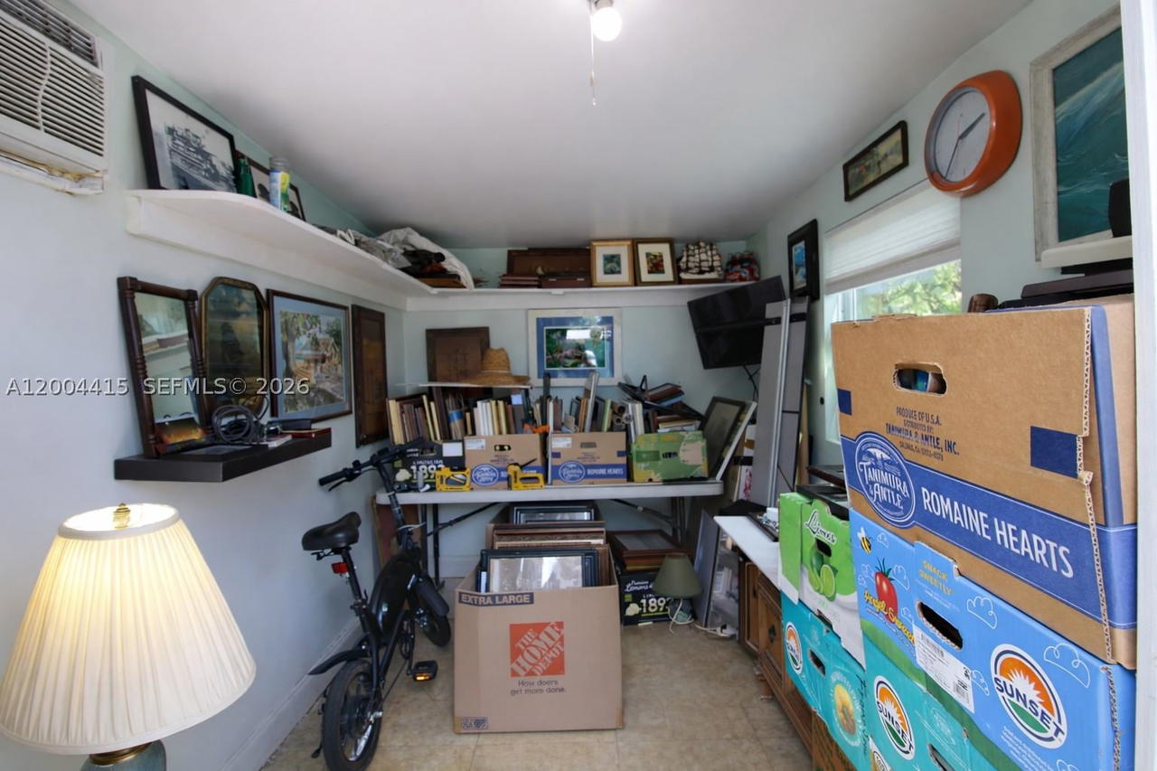 Real estate property located at 2048 27th Ave, Broward, Chula Vista, Fort Lauderdale, FL