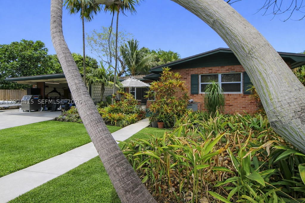 Real estate property located at 2048 27th Ave, Broward, Chula Vista, Fort Lauderdale, FL