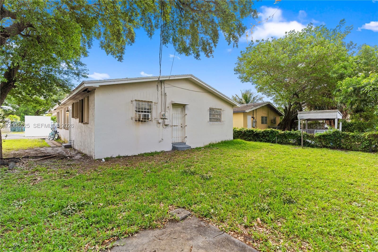 Real estate property located at 723 15th Ter, Broward, Carver Park, Fort Lauderdale, FL