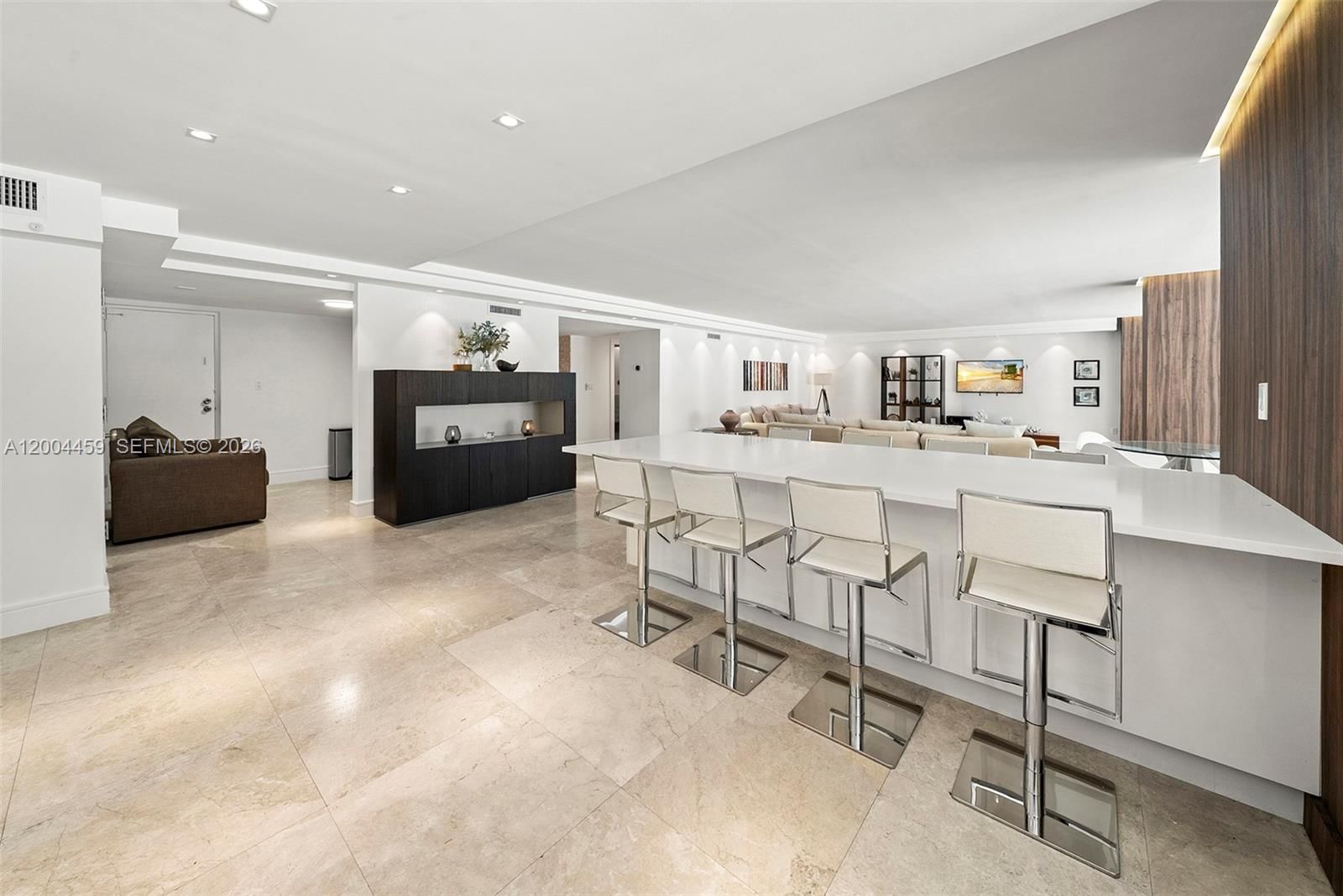 Real estate property located at 600 Grapetree Dr #3BS, Miami-dade, Mar-azul Condo, Key Biscayne, FL