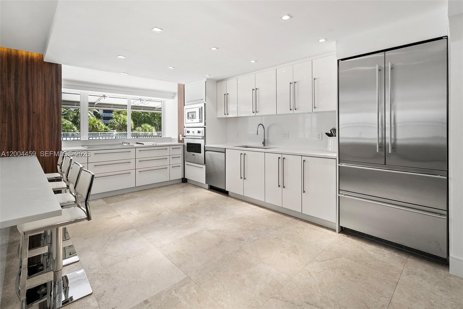 Real estate property located at 600 Grapetree Dr #3BS, Miami-dade, Mar-azul Condo, Key Biscayne, FL