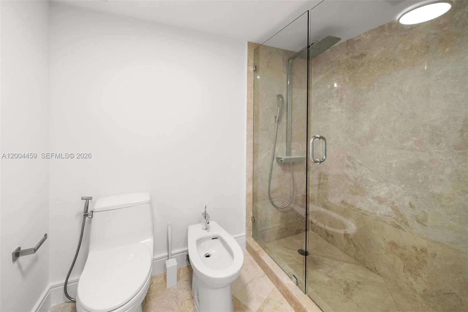 Real estate property located at 600 Grapetree Dr #3BS, Miami-dade, Mar-azul Condo, Key Biscayne, FL