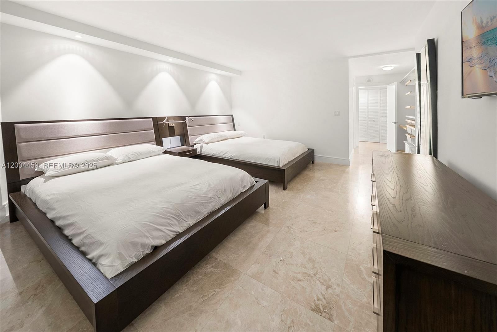 Real estate property located at 600 Grapetree Dr #3BS, Miami-dade, Mar-azul Condo, Key Biscayne, FL