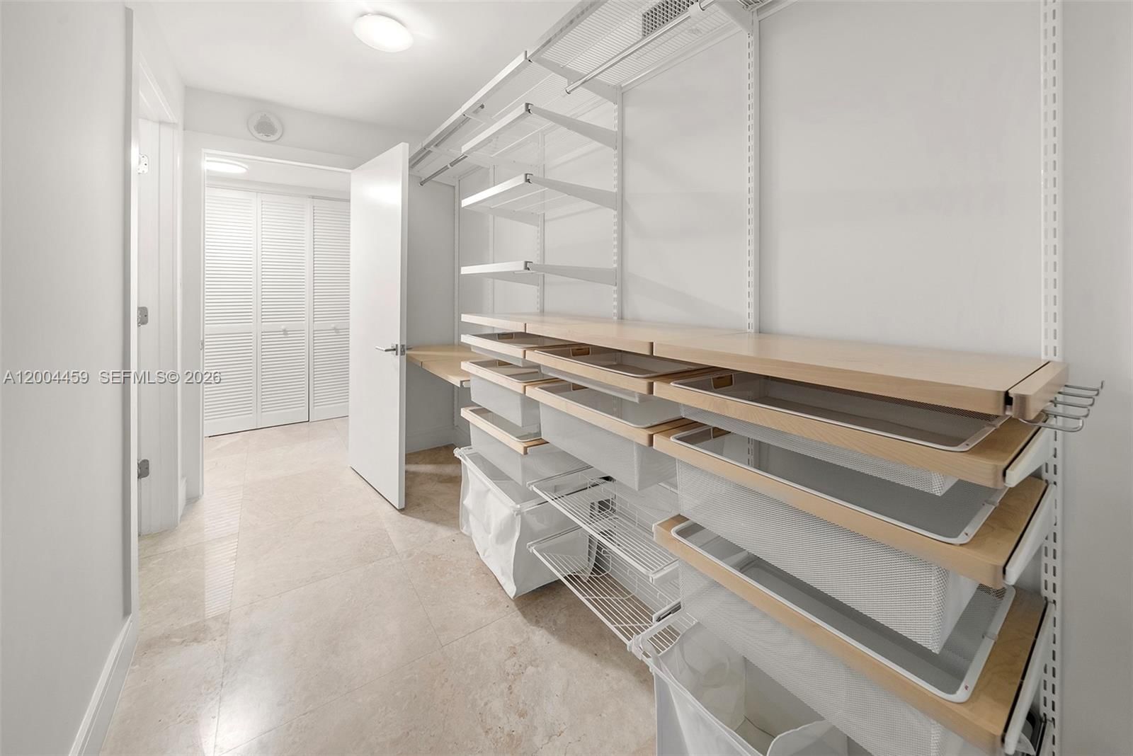 Real estate property located at 600 Grapetree Dr #3BS, Miami-dade, Mar-azul Condo, Key Biscayne, FL