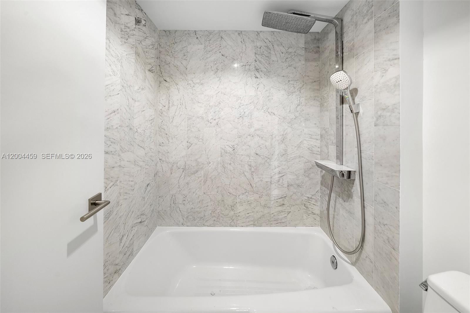 Real estate property located at 600 Grapetree Dr #3BS, Miami-dade, Mar-azul Condo, Key Biscayne, FL