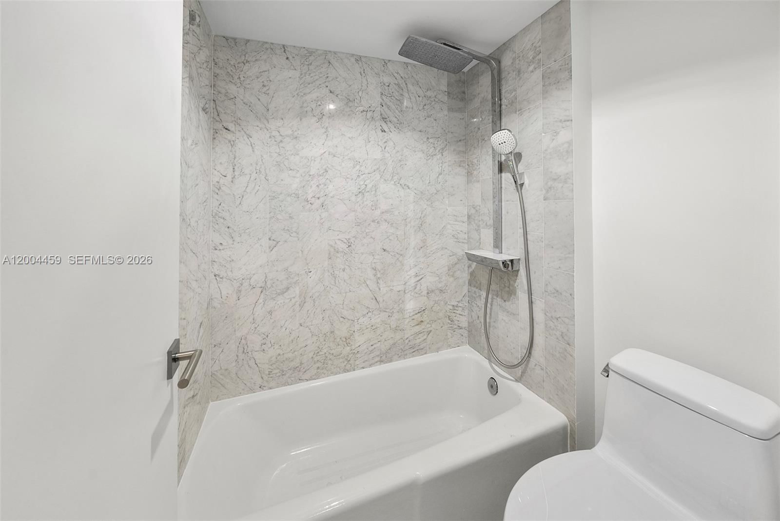 Real estate property located at 600 Grapetree Dr #3BS, Miami-dade, Mar-azul Condo, Key Biscayne, FL