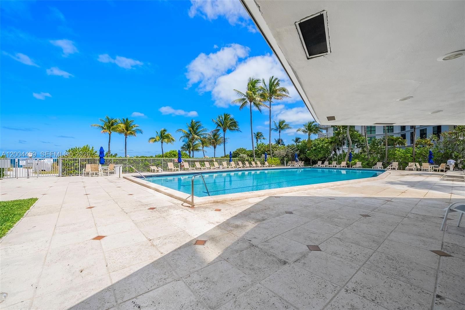 Real estate property located at 600 Grapetree Dr #3BS, Miami-dade, Mar-azul Condo, Key Biscayne, FL