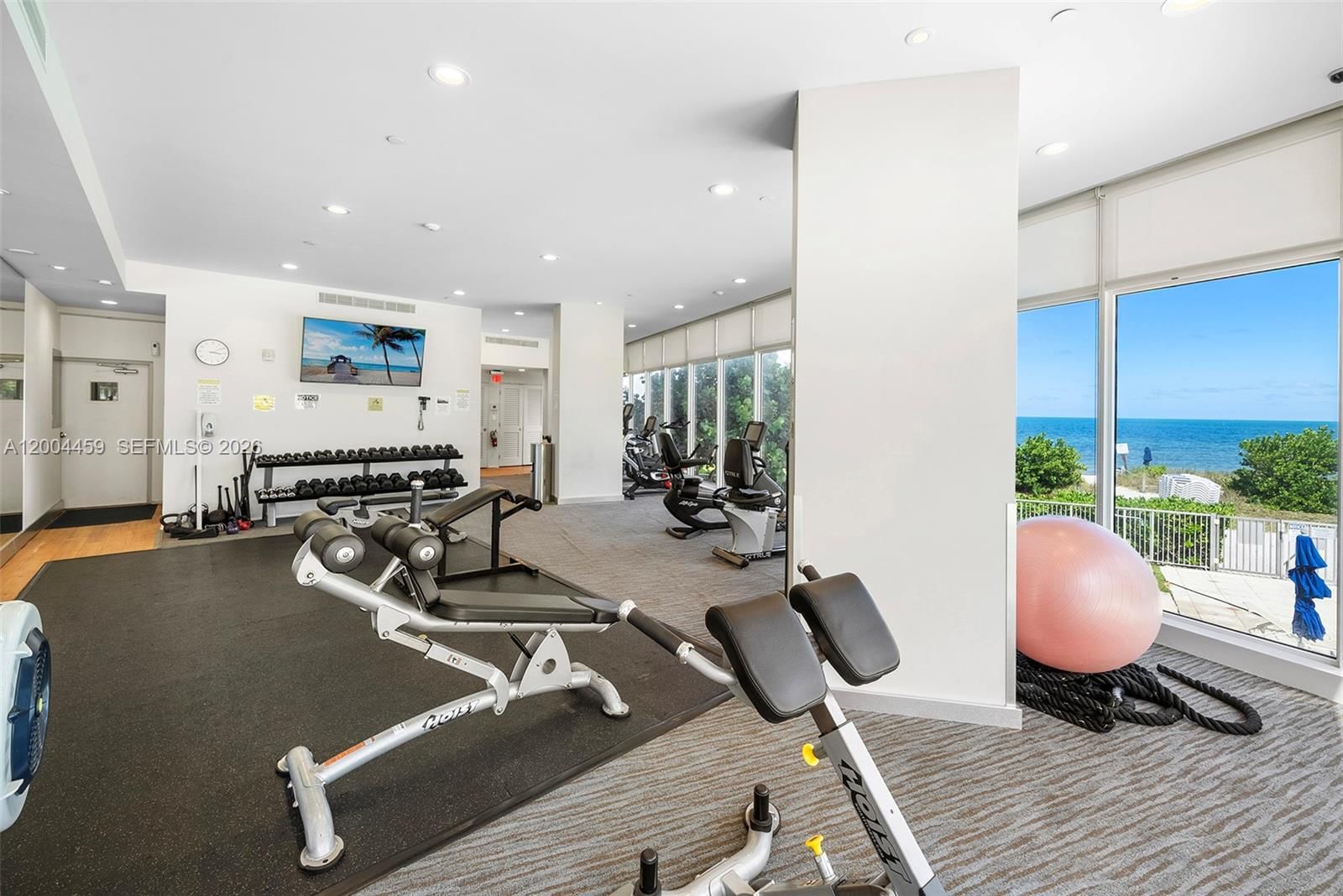 Real estate property located at 600 Grapetree Dr #3BS, Miami-dade, Mar-azul Condo, Key Biscayne, FL