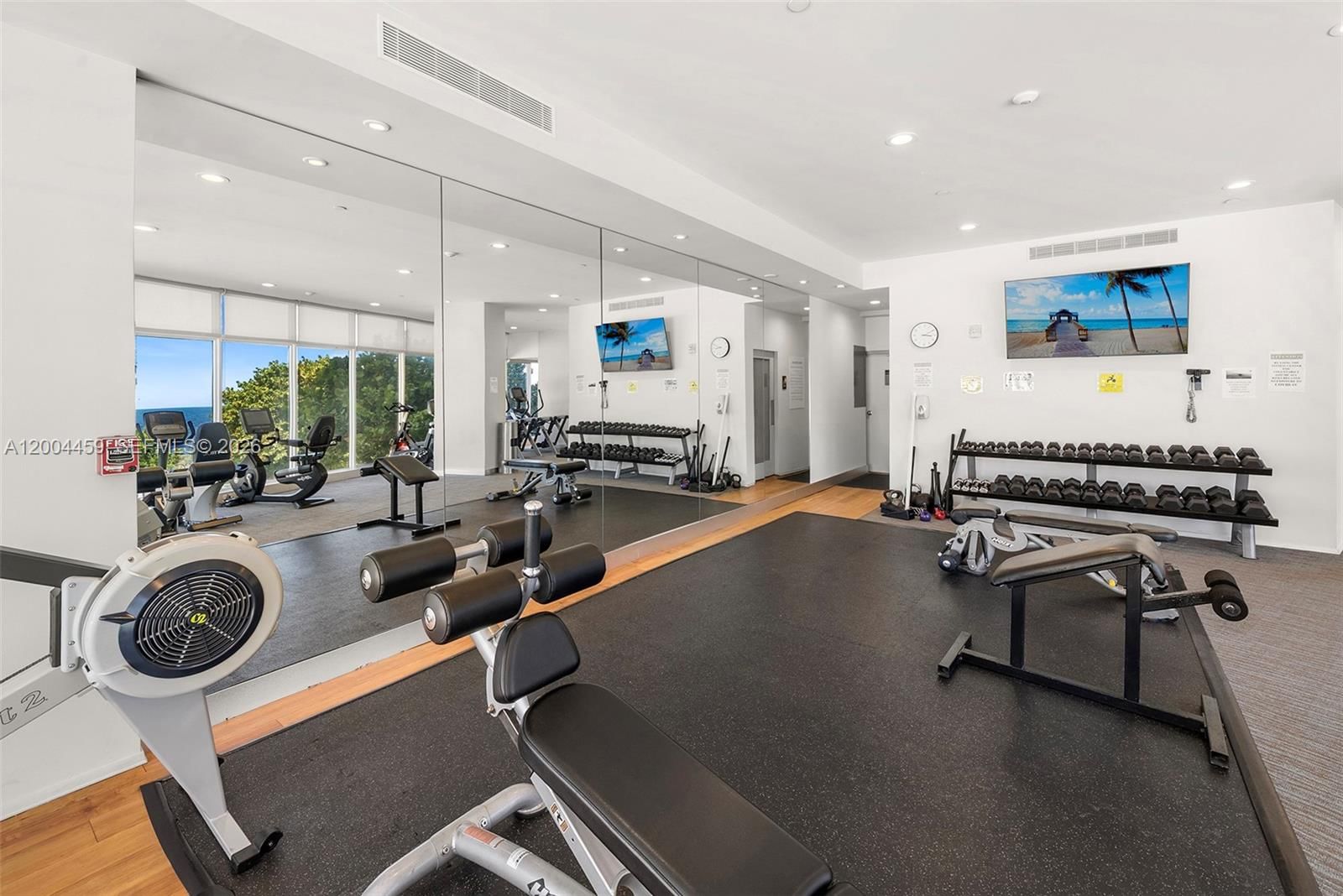 Real estate property located at 600 Grapetree Dr #3BS, Miami-dade, Mar-azul Condo, Key Biscayne, FL