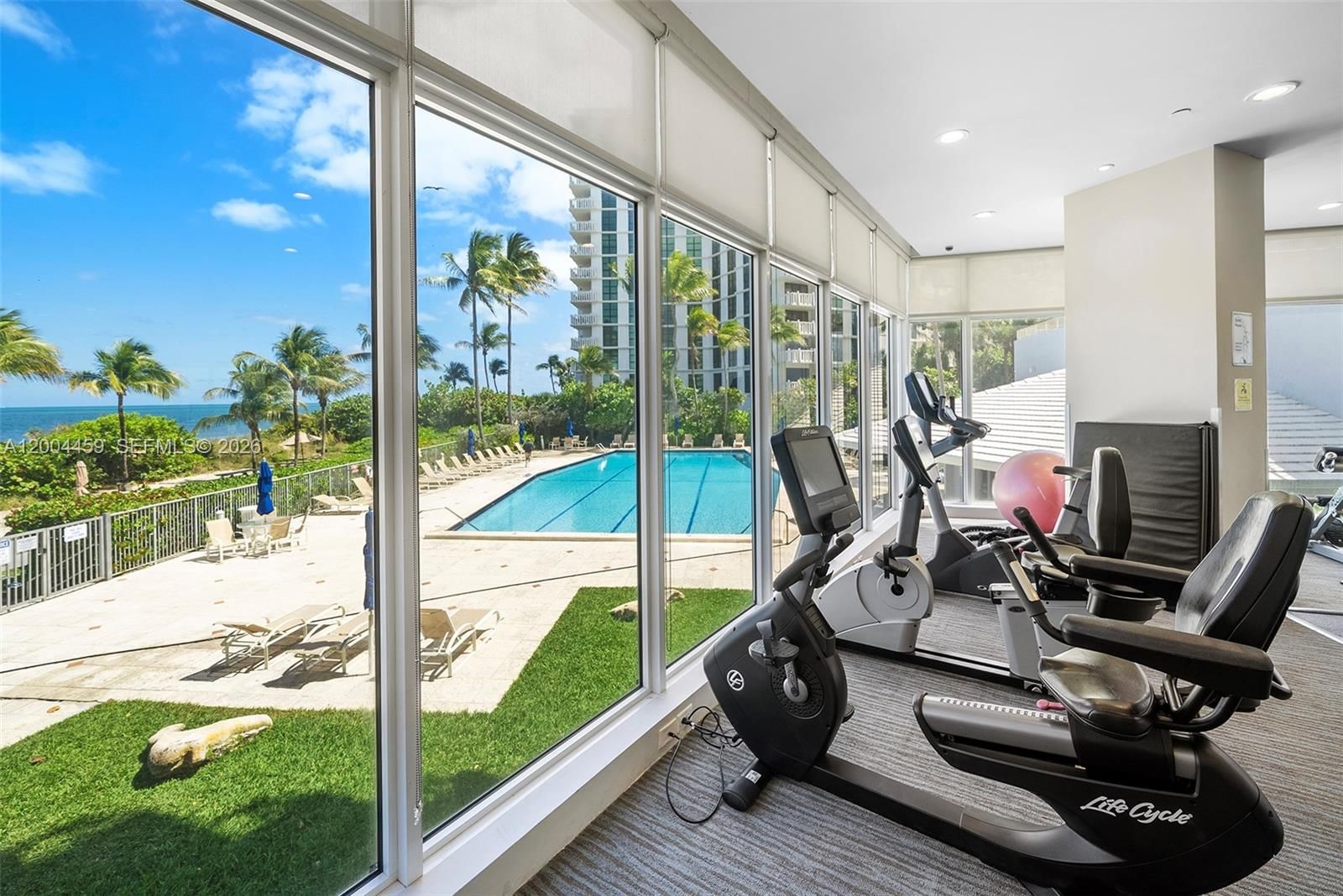 Real estate property located at 600 Grapetree Dr #3BS, Miami-dade, Mar-azul Condo, Key Biscayne, FL