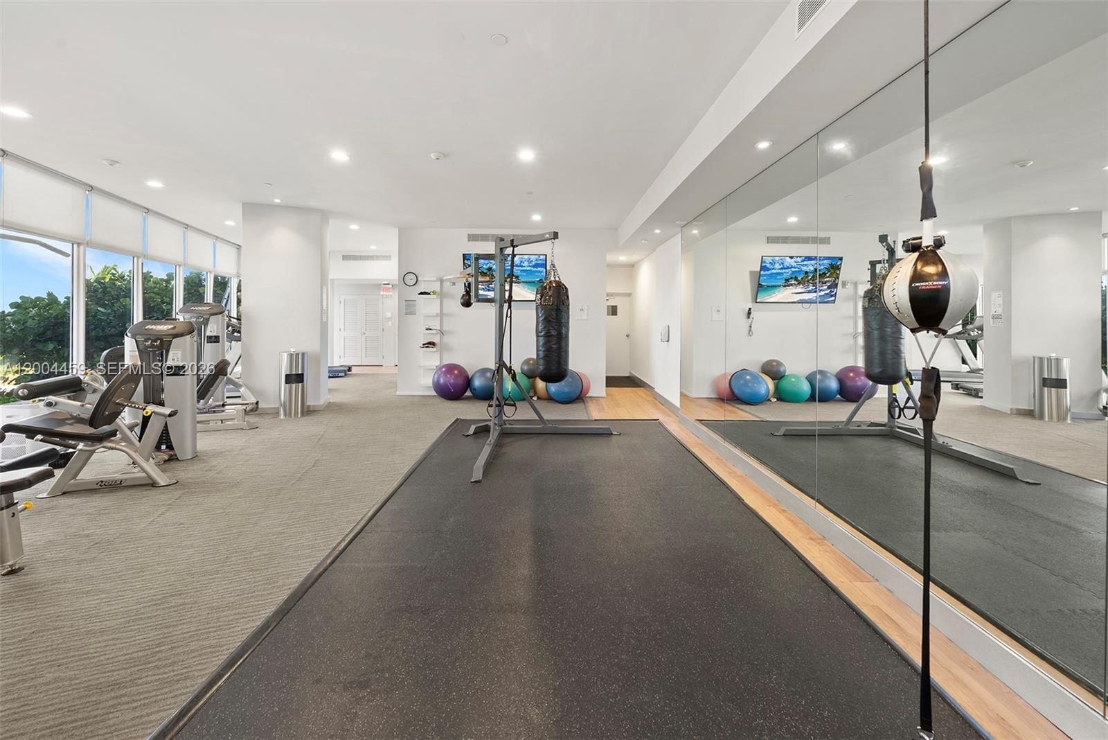 Real estate property located at 600 Grapetree Dr #3BS, Miami-dade, Mar-azul Condo, Key Biscayne, FL