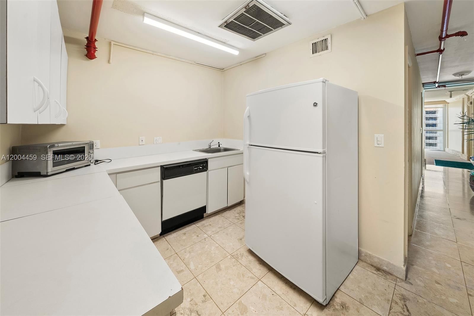Real estate property located at 600 Grapetree Dr #3BS, Miami-dade, Mar-azul Condo, Key Biscayne, FL