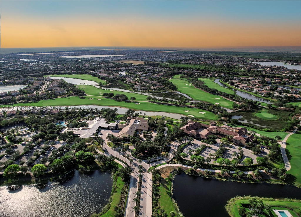 Real estate property located at 8261 Canopy Ter, Broward, Parkland Golf And Country, Parkland, FL