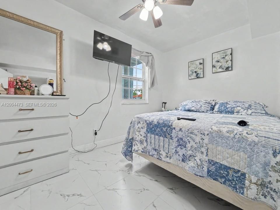 Real estate property located at 3554 26th St, Miami-dade, Silver Bluff Hmsts, Miami, FL