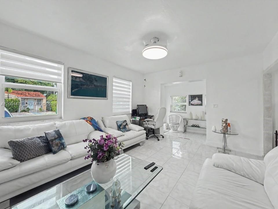 Real estate property located at 3554 26th St, Miami-dade, Silver Bluff Hmsts, Miami, FL