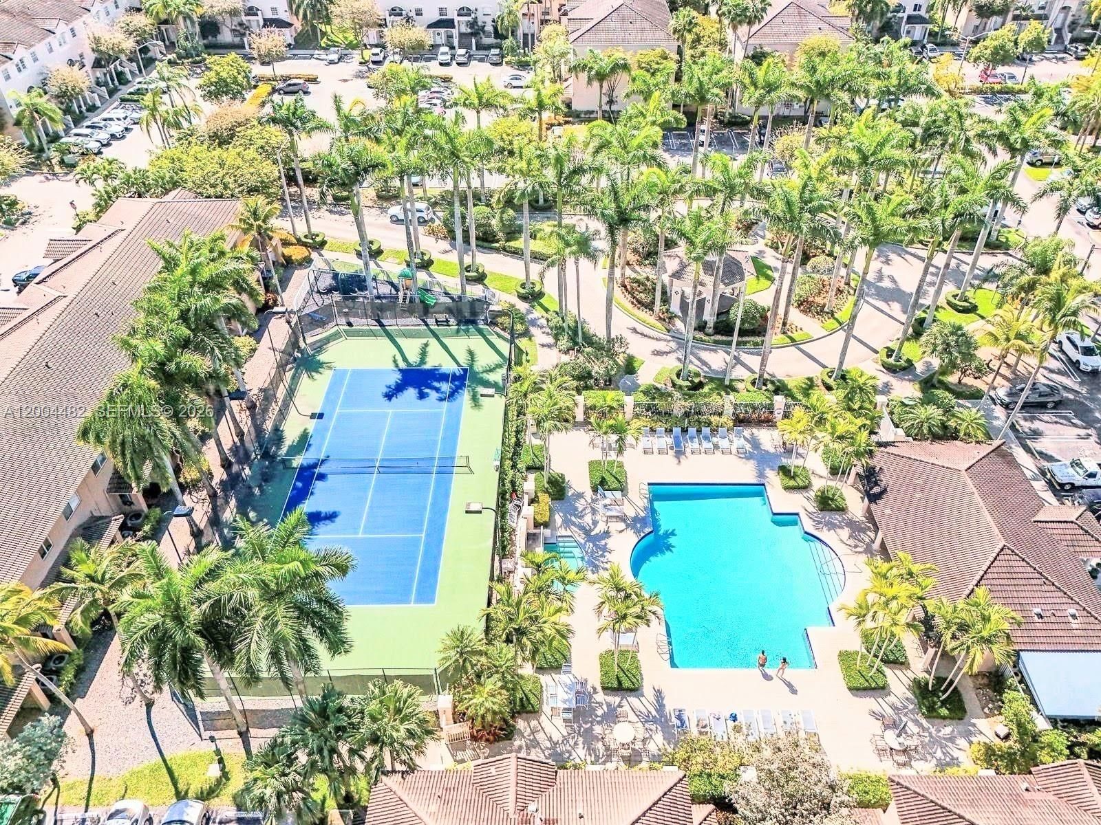 Real estate property located at 5701 114th Ct #104, Miami-dade, Las Brisas At Doral Condo, Doral, FL