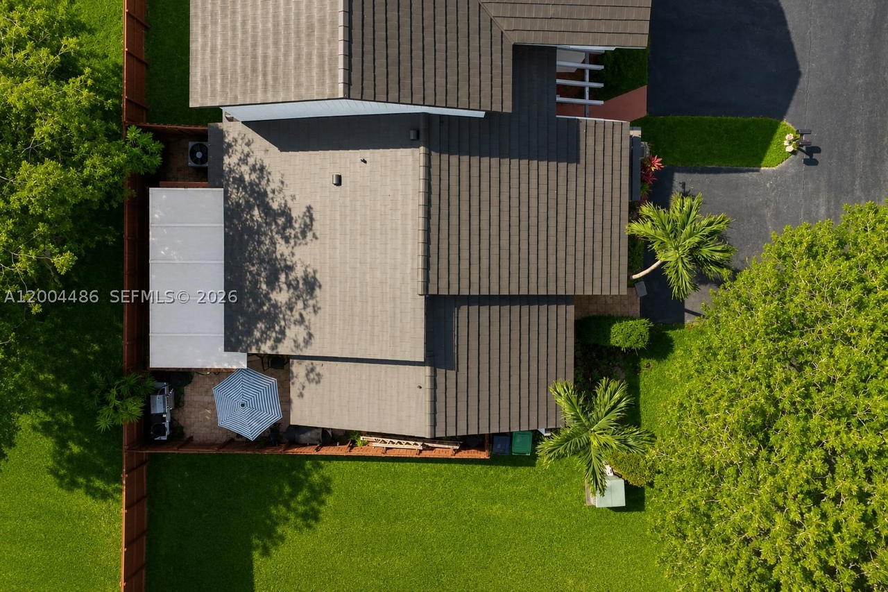 Real estate property located at 15071 127th Ct, Miami-dade, Deerwood Townhomes, Miami, FL