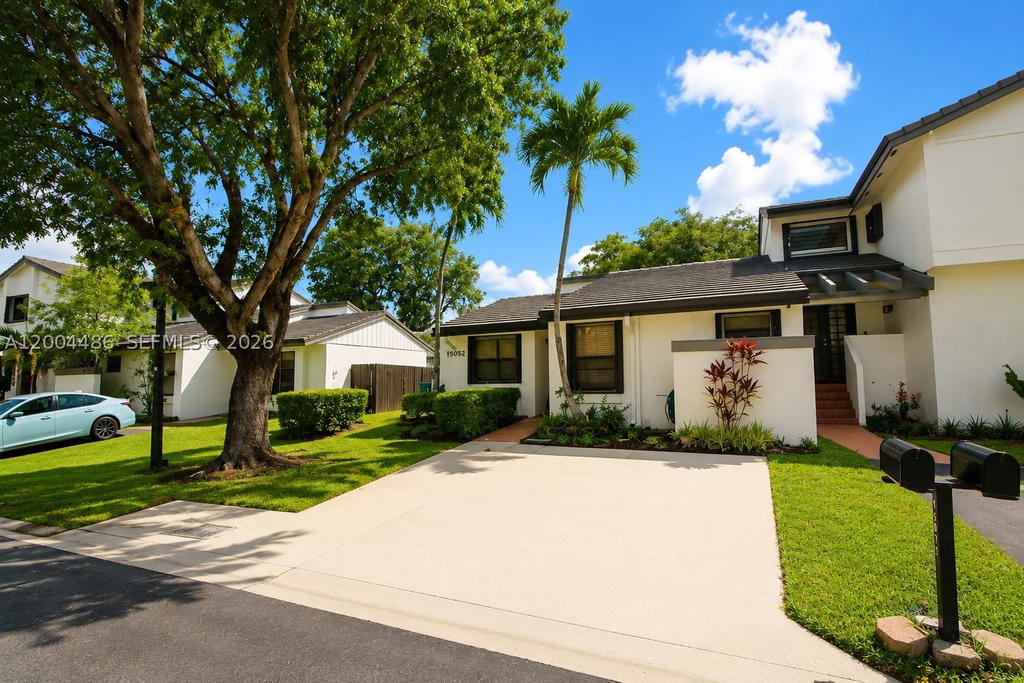 Real estate property located at 15071 127th Ct, Miami-dade, Deerwood Townhomes, Miami, FL