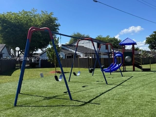 Real estate property located at 15071 127th Ct, Miami-dade, Deerwood Townhomes, Miami, FL