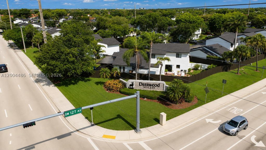 Real estate property located at 15071 127th Ct, Miami-dade, Deerwood Townhomes, Miami, FL