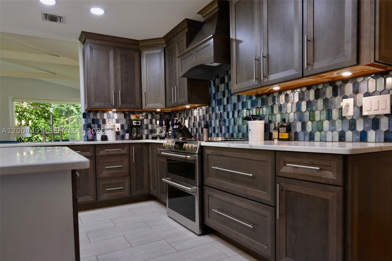Real estate property located at 18220 Elmwood, Lee, None, Other, FL