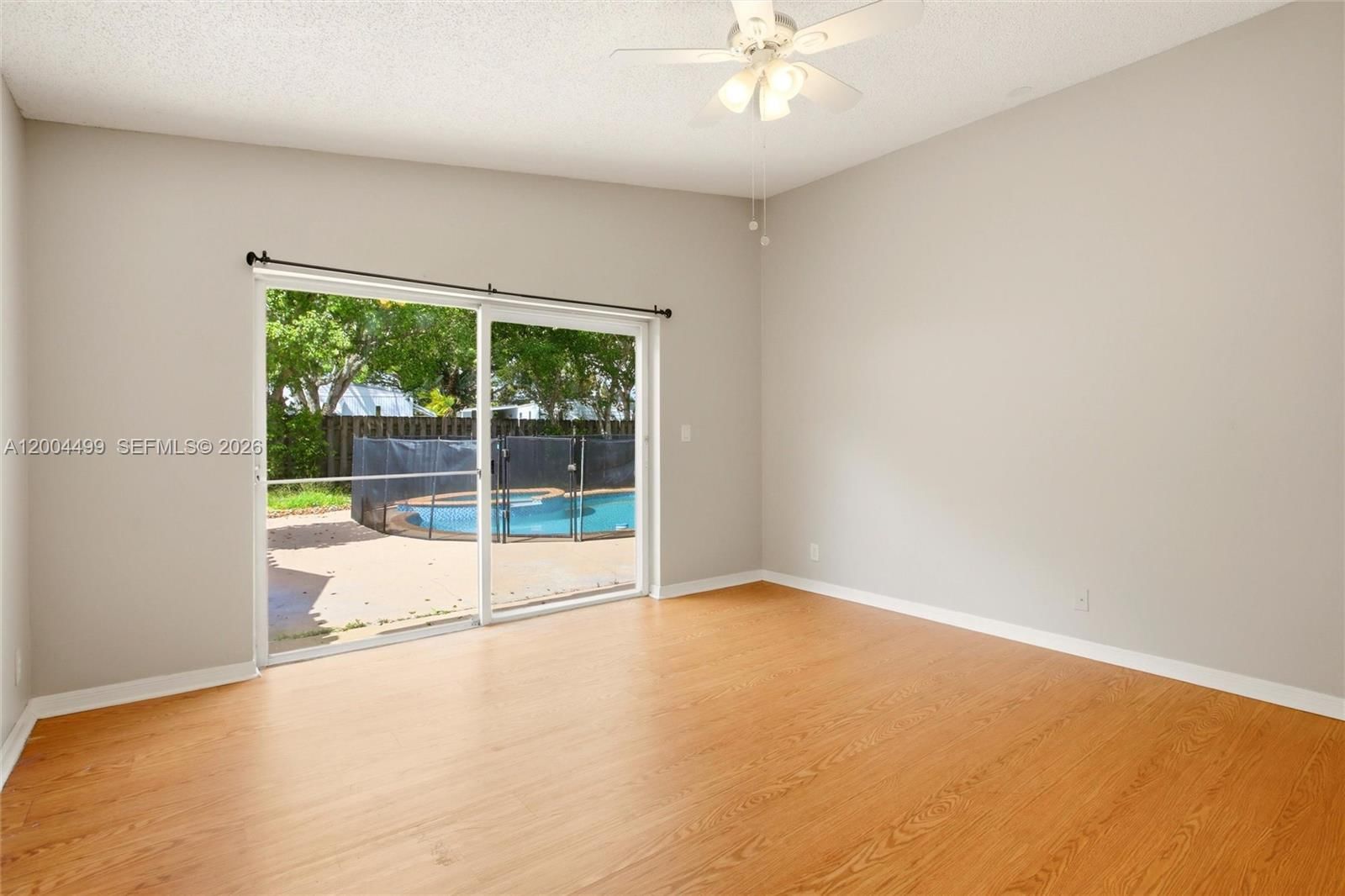 Real estate property located at 1414 Harmony Lake Cir, Broward, Village At Harmony Lake, Davie, FL