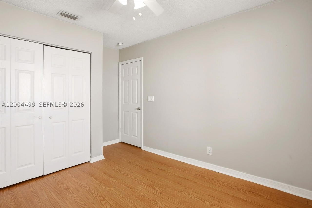 Real estate property located at 1414 Harmony Lake Cir, Broward, Village At Harmony Lake, Davie, FL