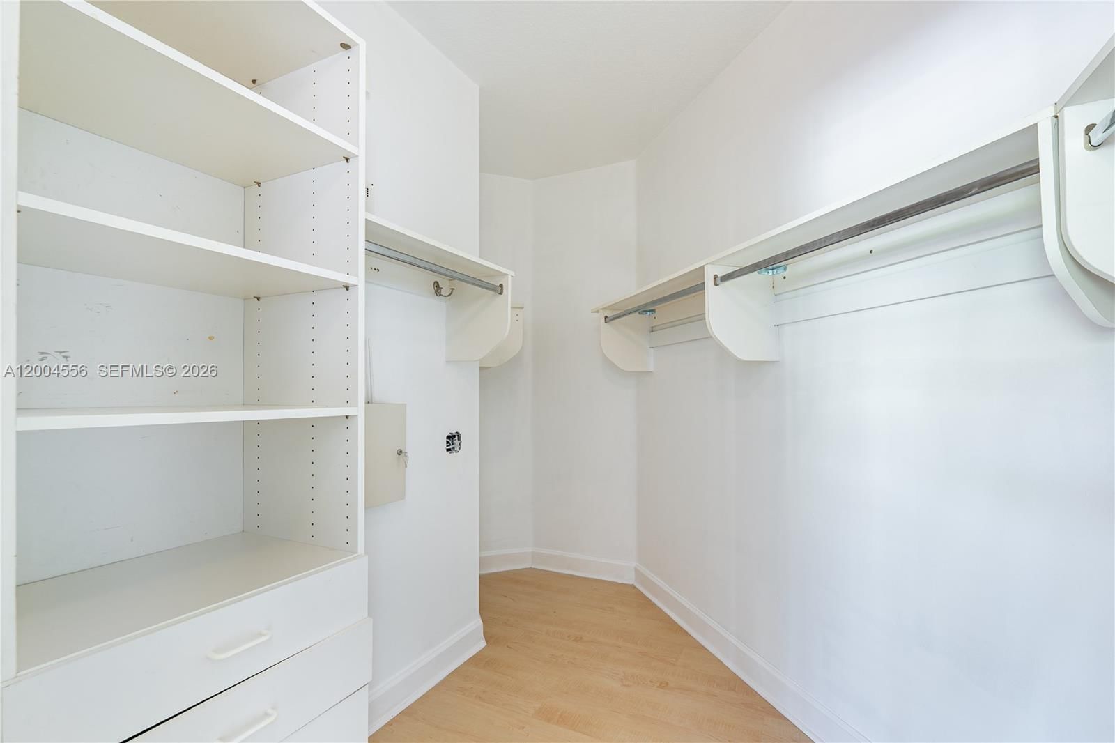 Real estate property located at 5869 108th Pl, Miami-dade, Doral Isles Antilles 1st, Doral, FL