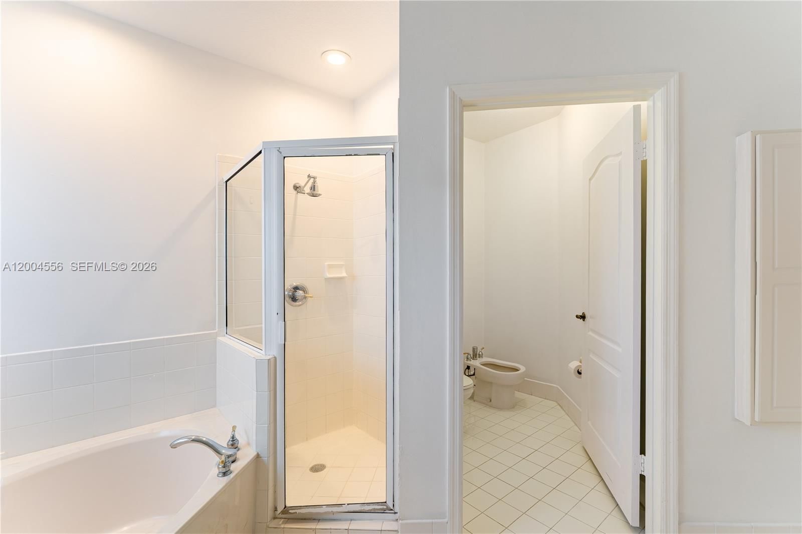 Real estate property located at 5869 108th Pl, Miami-dade, Doral Isles Antilles 1st, Doral, FL