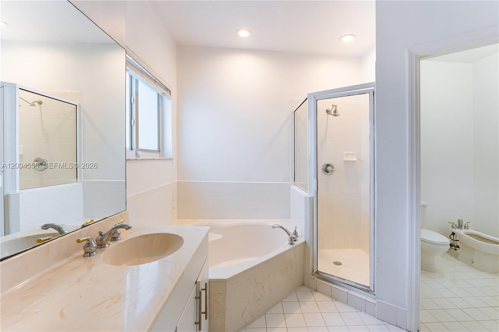 Real estate property located at 5869 108th Pl, Miami-dade, Doral Isles Antilles 1st, Doral, FL