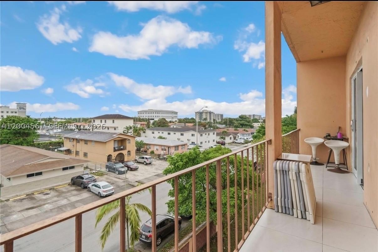 Real estate property located at 440 23rd St #1310, Miami-dade, Golden Gate Condo, Hialeah, FL